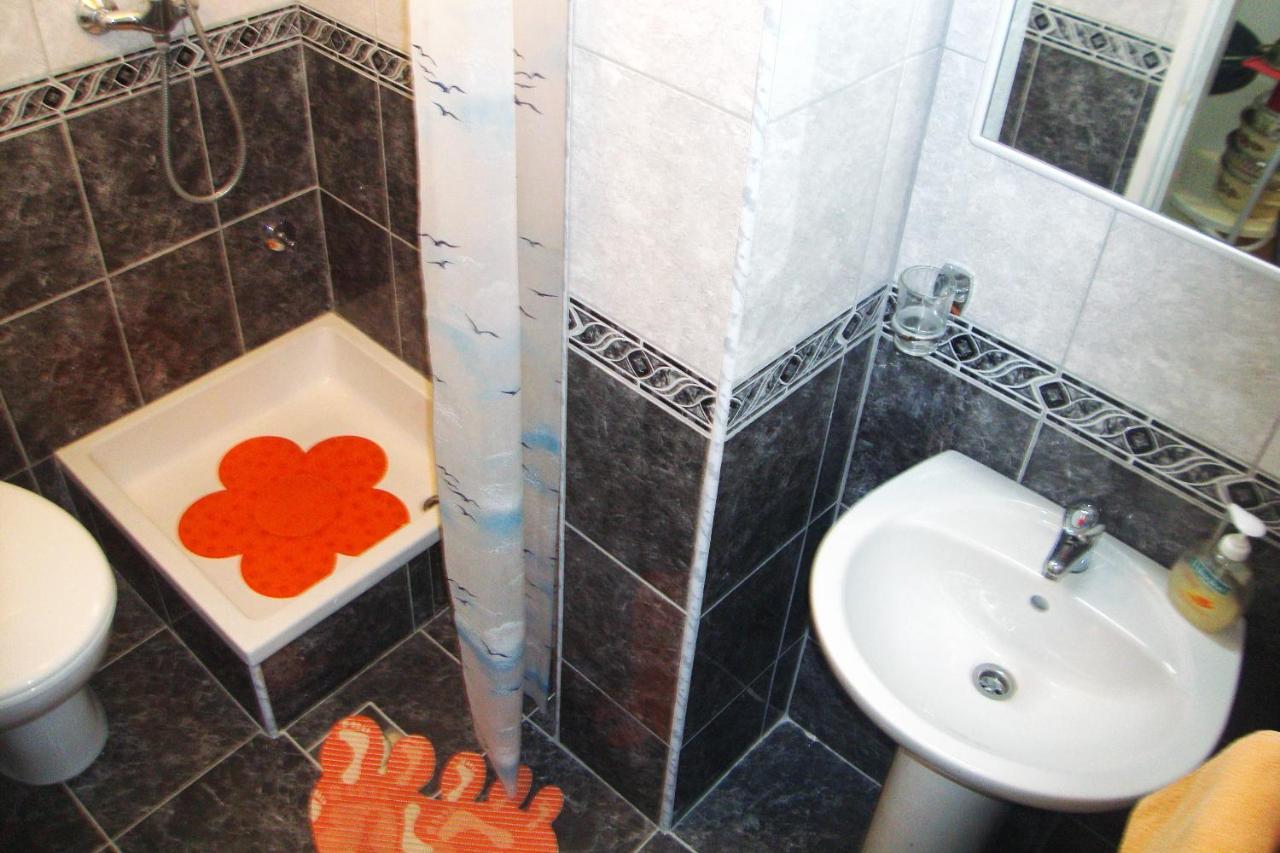 Apartments By The Sea Podaca, Makarska - 515 Екстериор снимка