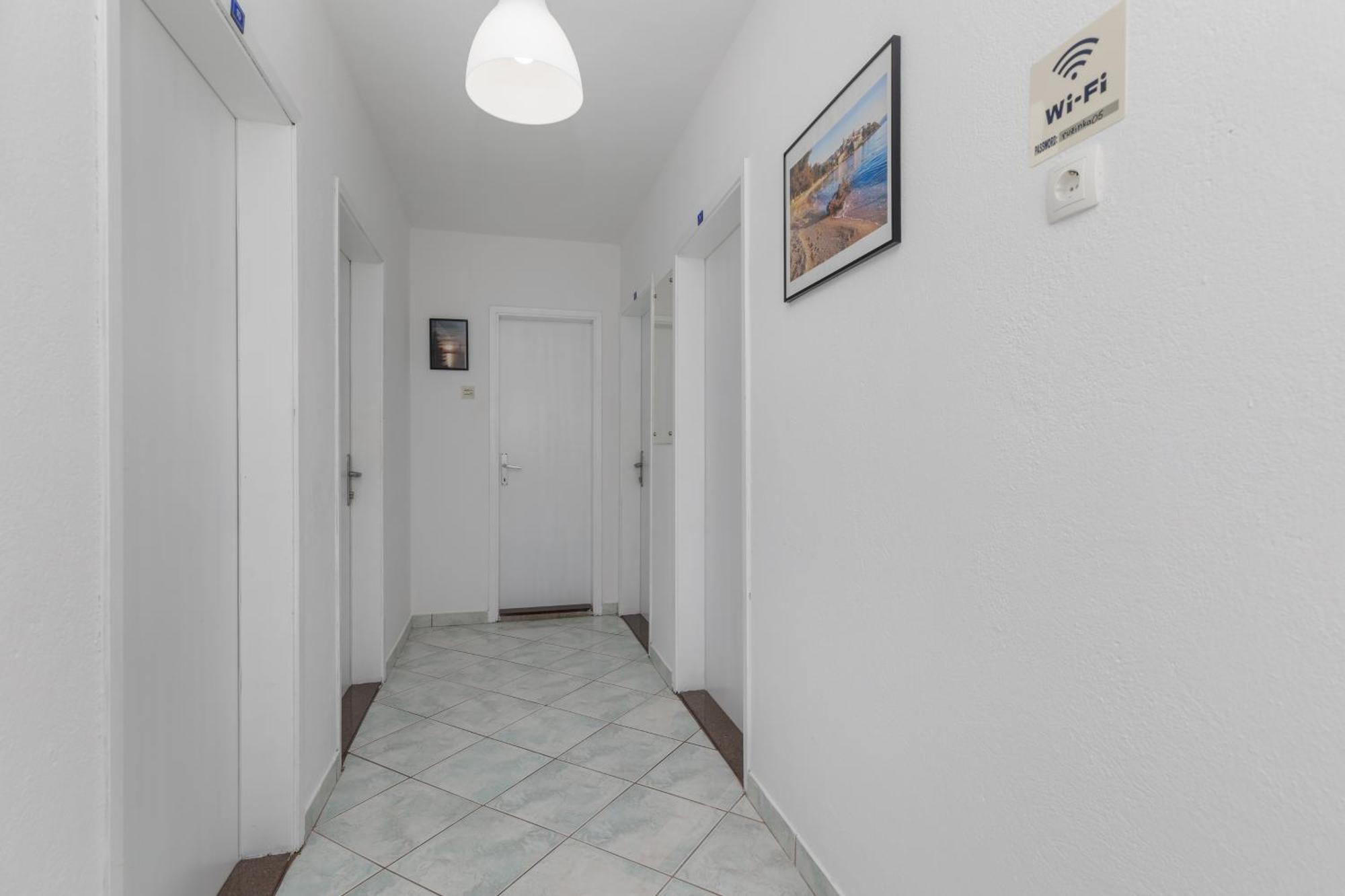 Apartments By The Sea Podaca, Makarska - 515 Екстериор снимка