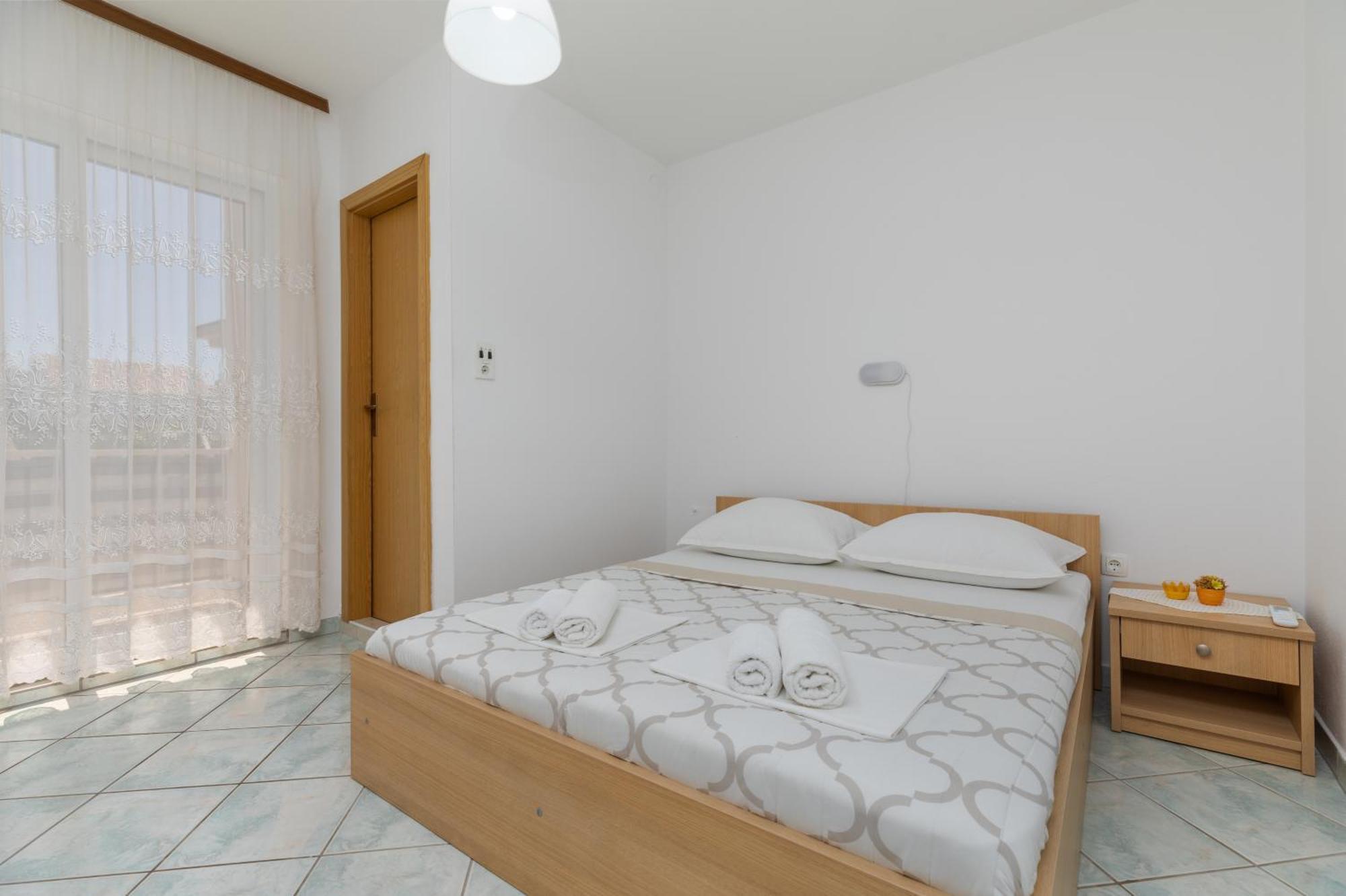 Apartments By The Sea Podaca, Makarska - 515 Екстериор снимка
