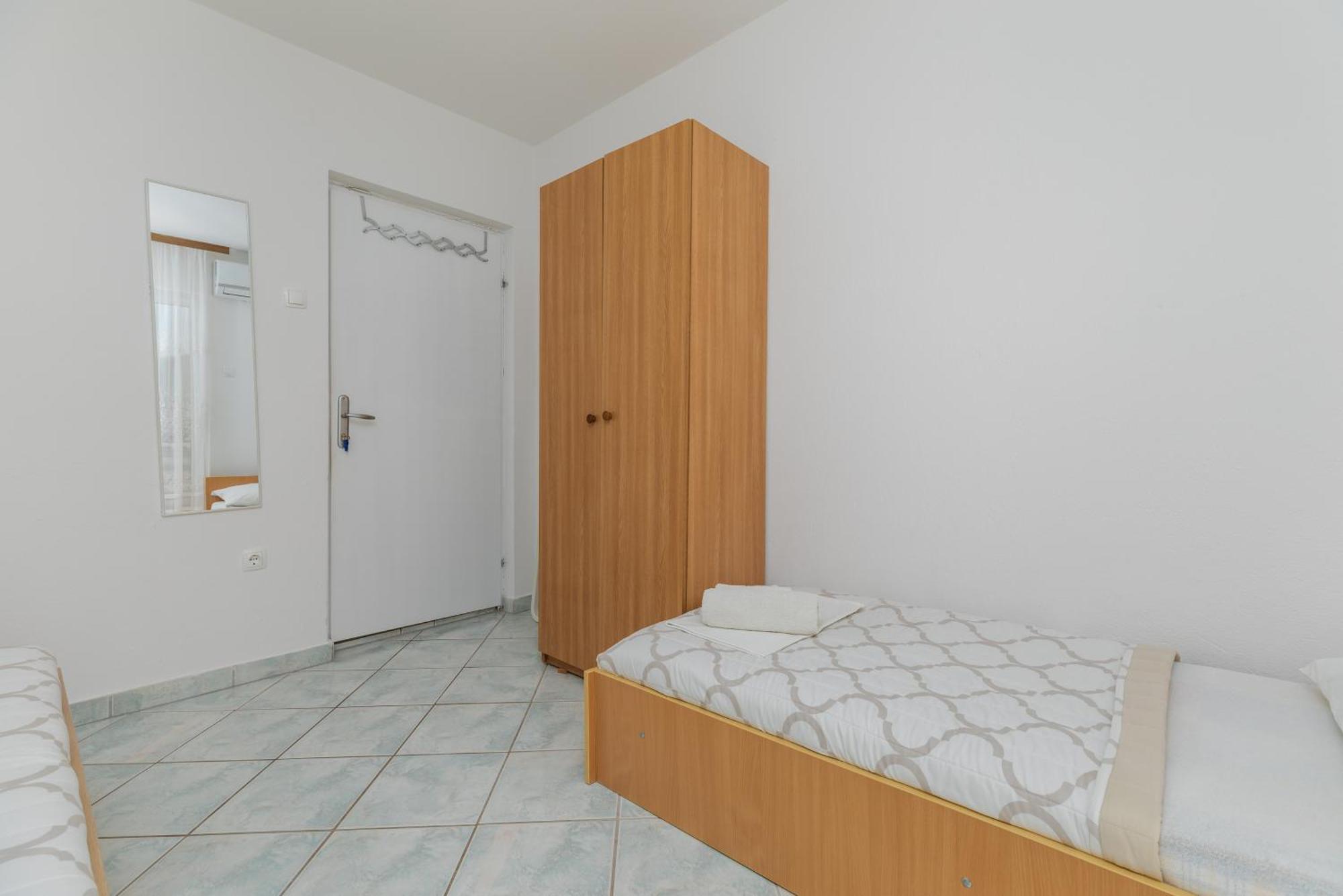 Apartments By The Sea Podaca, Makarska - 515 Стая снимка